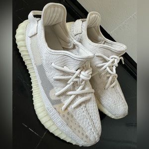 Yeezy adidas 350 V2 bone white size 7 men 8.5 women